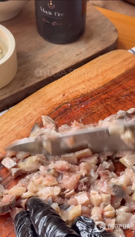 Самый вкусный одесский форшмак с маслом и натертым яблоком: как приготовить