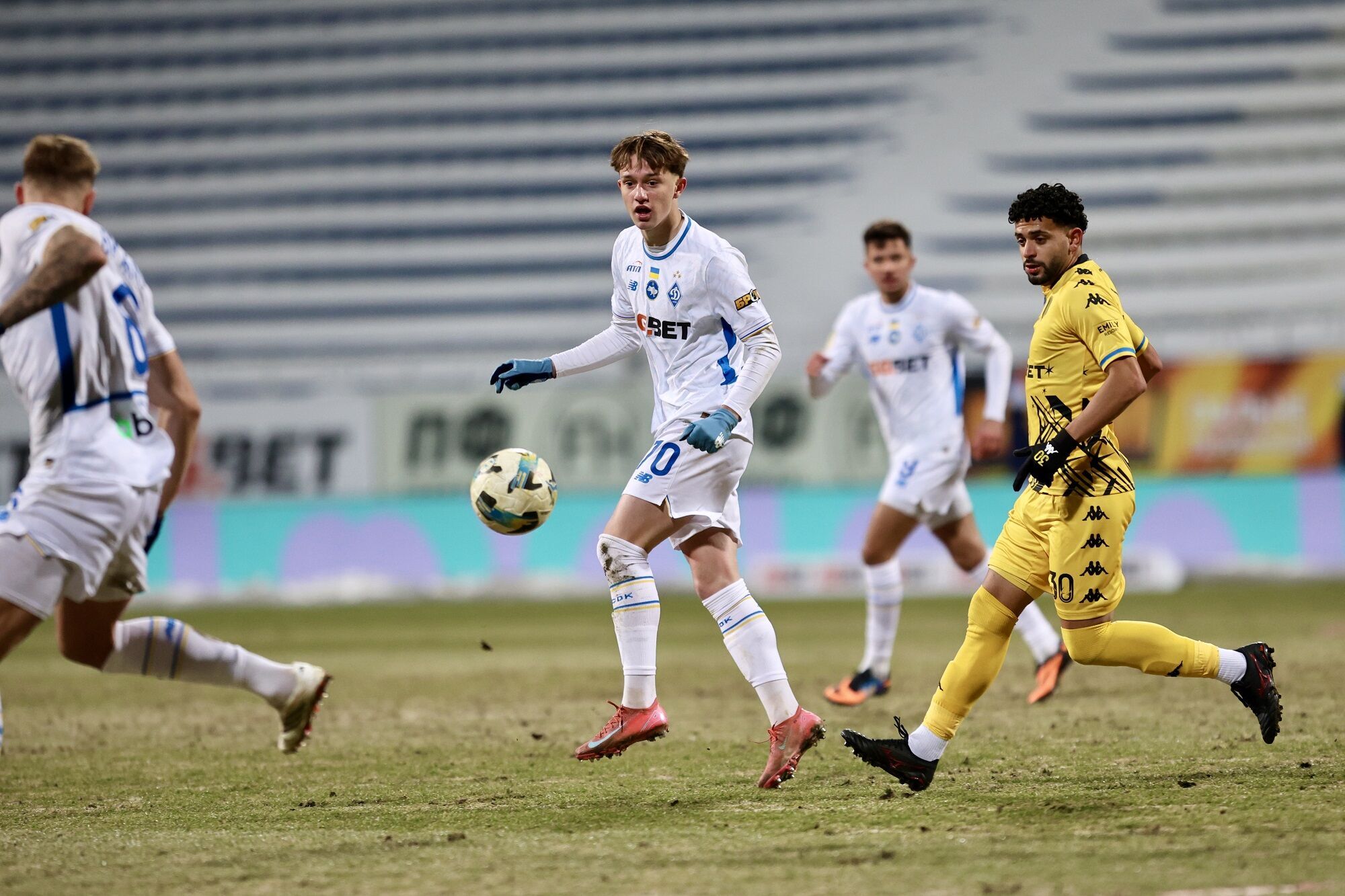 "Динамо" здобуло перемогу на "картопляному полі" в першому матчі 2026 року. Відео