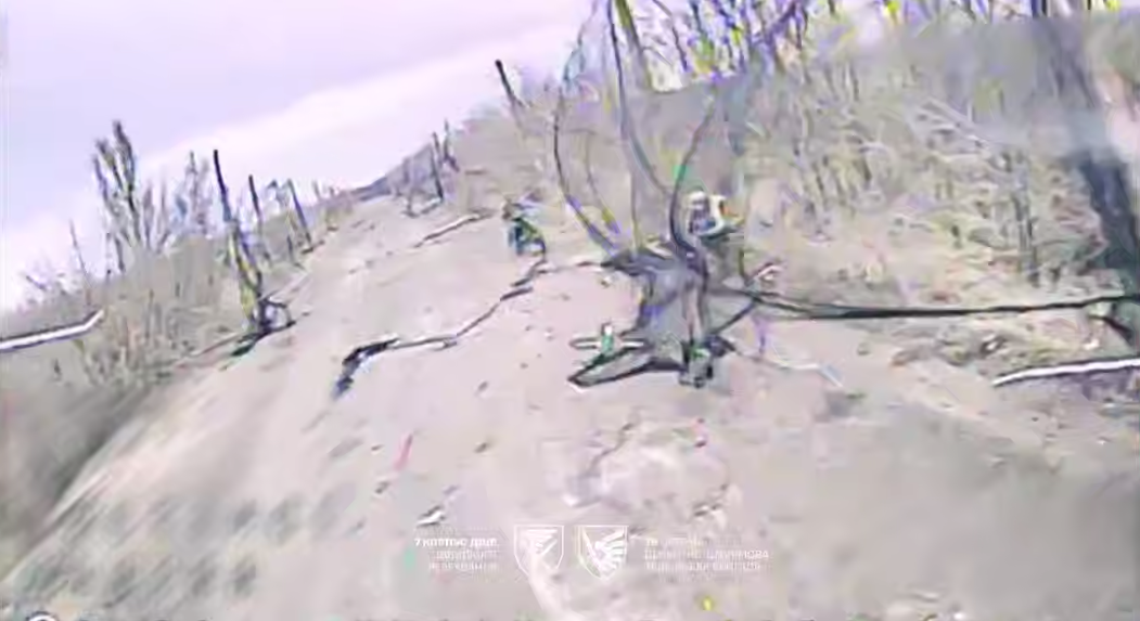 Ворог намагається взяти у "кліщі": ЗСУ продовжують тримати оборону у Мирнограді