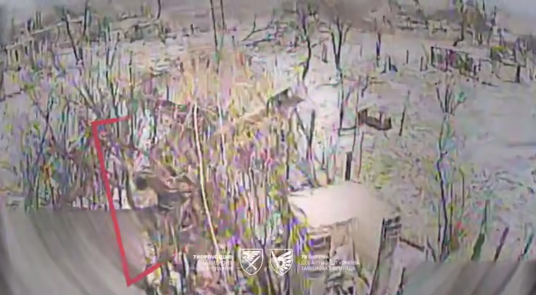 Ворог намагається взяти у "кліщі": ЗСУ продовжують тримати оборону у Мирнограді