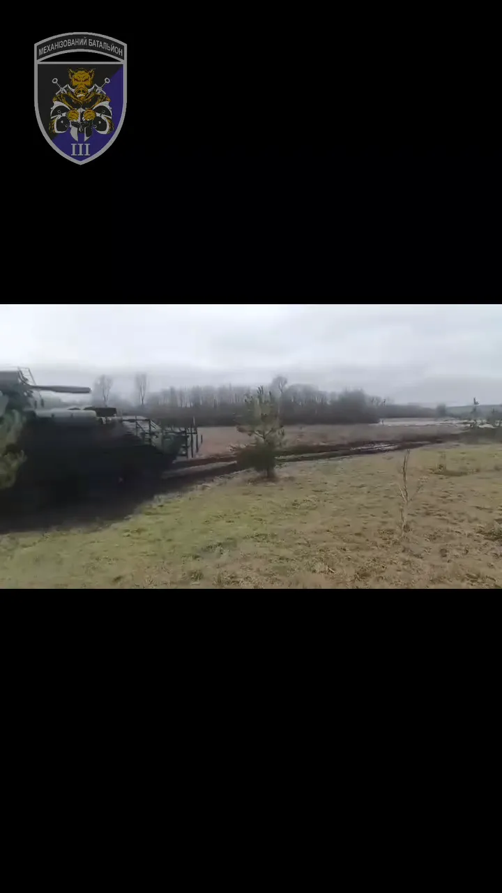 Бригада ВСУ получила на фронт новые украинские БТР-4. Видео