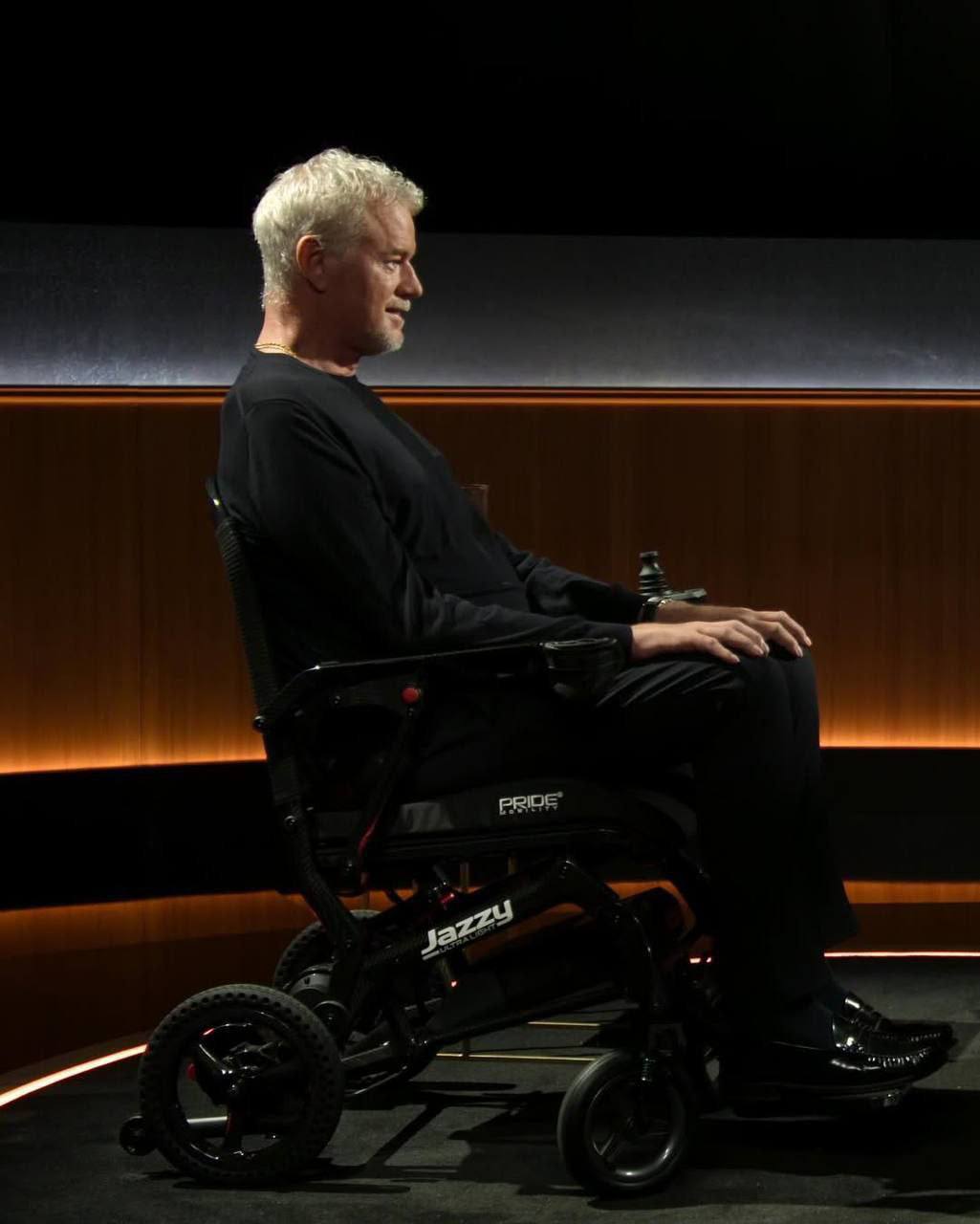 "Це мої останні слова". Зірка "Усі жінки – відьми", який помер від невиліковної хвороби, залишив таємне послання своїм донькам