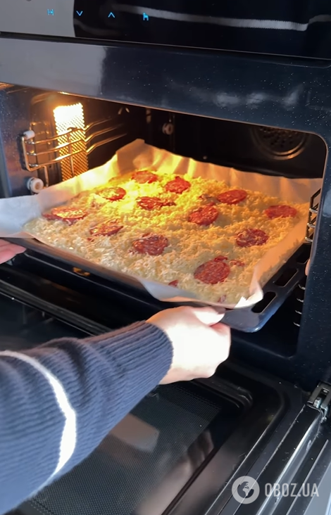 Сытная домашняя пицца из жидкого теста: готовится за считанные минуты