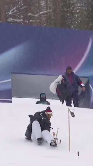 До чого призводить один неправильний крок на Олімпіаді-2026: у мережі завірусилося відео з лижної акробатики