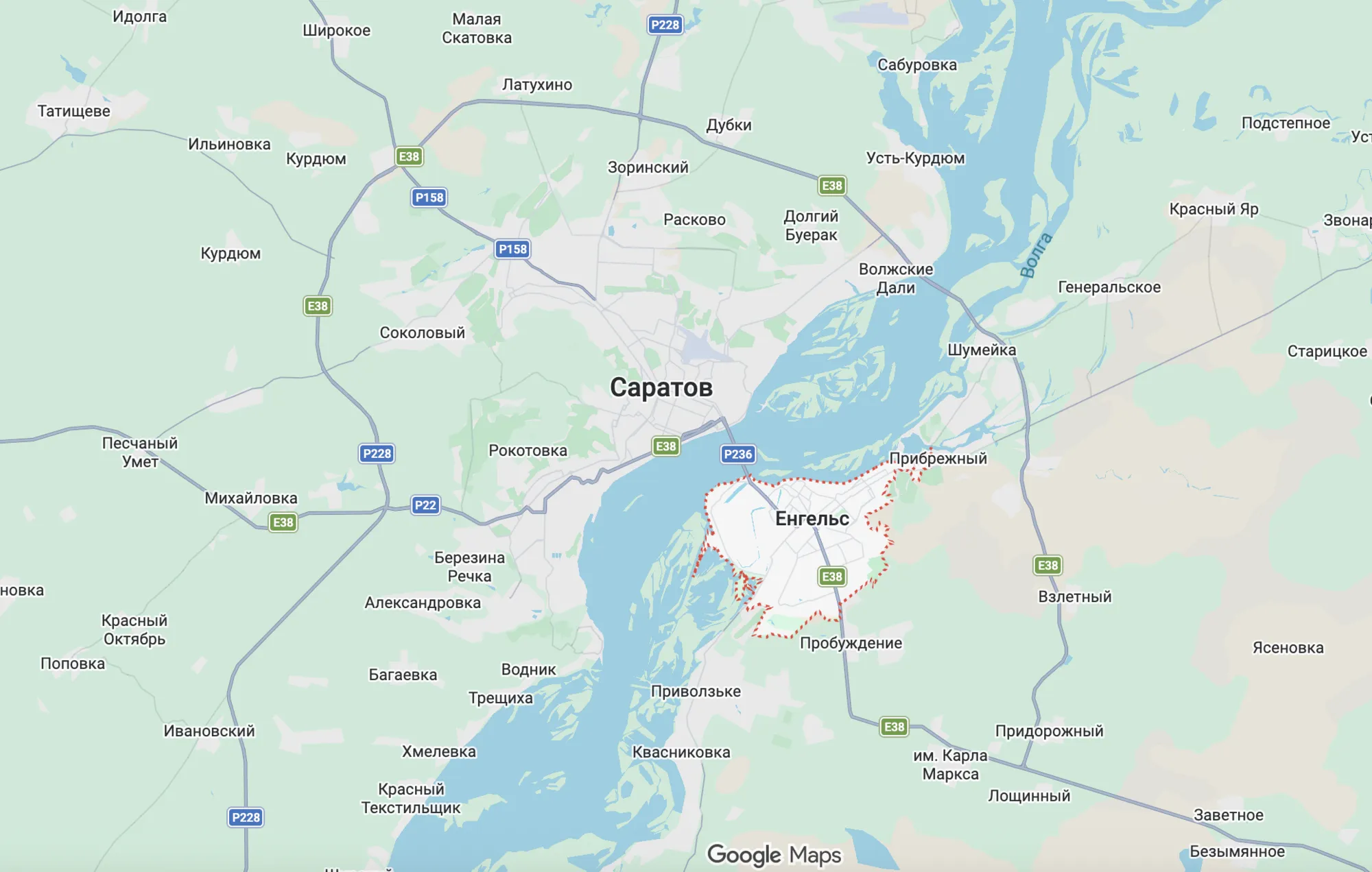 В Энгельсе раздаются взрывы и работает ПВО: Россия подняла в небо самолеты Ту-160