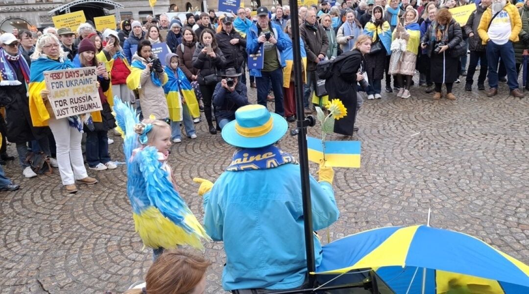 "Они защищают весь цивилизованный мир": в Амстердаме состоялся митинг к четвертой годовщине полномасштабного вторжения РФ в Украину