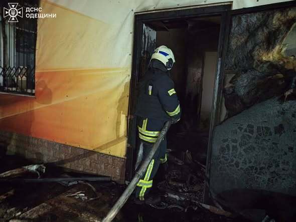 Окупанти вдарили по Одещині: загинули двоє людей, троє постраждали. Фото та відео