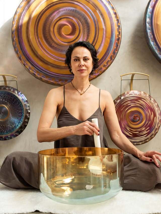 Колишня дружина Кличка, яка була співачкою та моделлю, знайшла нове покликання у "зціленні" людей