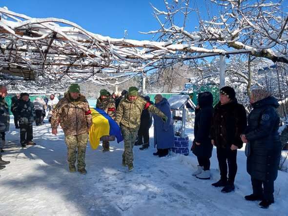 "Війна забирає найкращих": на Полтавщині попрощалися із захисником, який загинув у боях за Україну. Фото