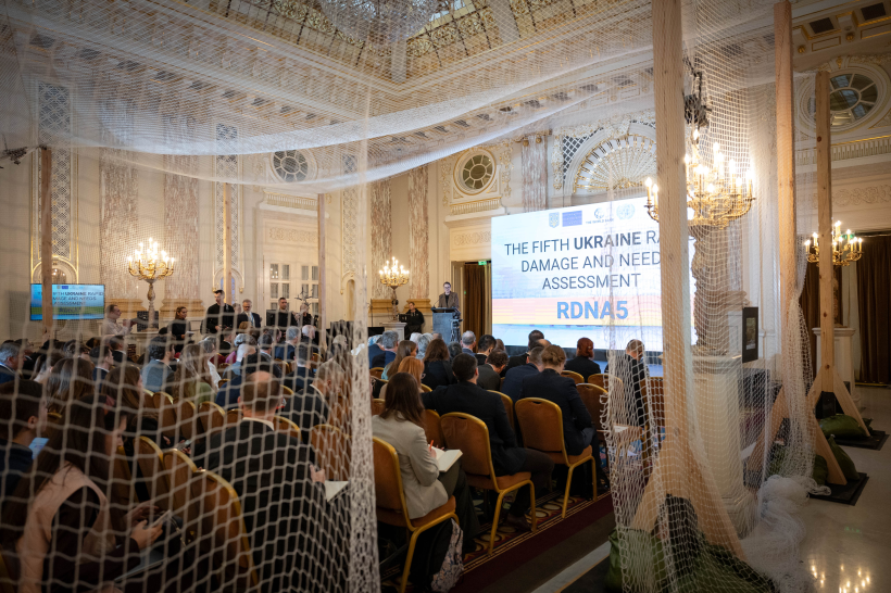 Всемирный банк подсчитал, сколько Украине нужно средств для восстановления от последствий войны: сумма впечатляет