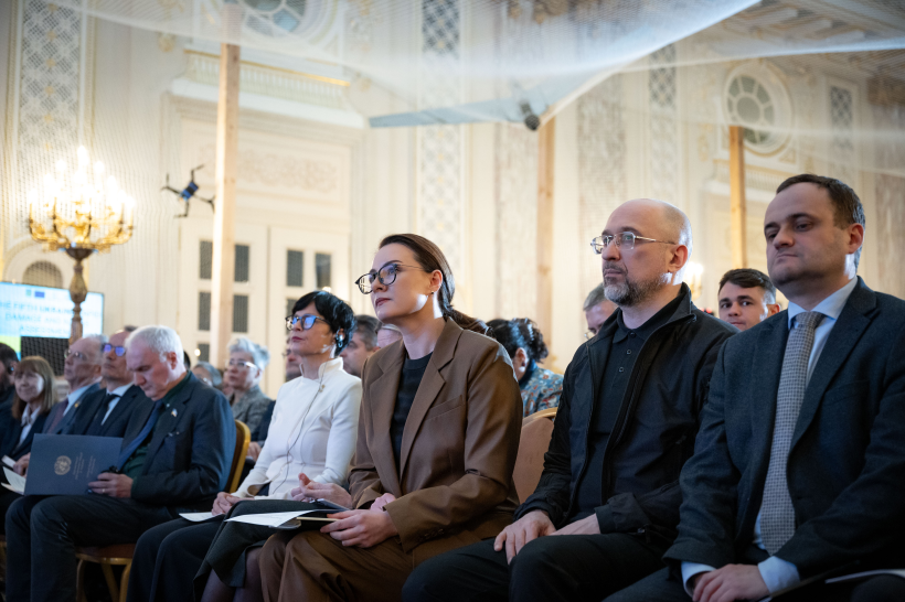 Всемирный банк подсчитал, сколько Украине нужно средств для восстановления от последствий войны: сумма впечатляет