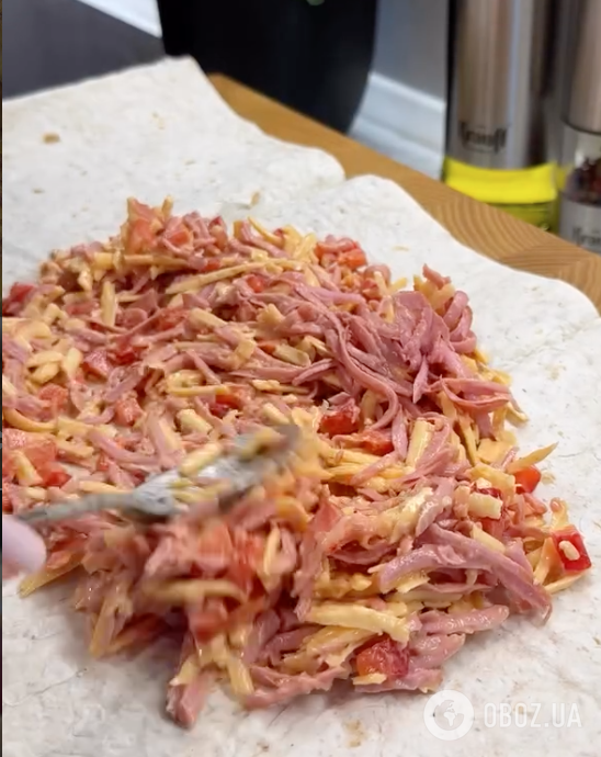 Что приготовить из лаваша: рецепт сытного и вкусного блюда для перекуса