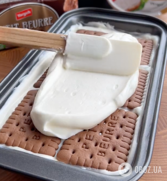 Торт без тіста і випічки: найлегший рецепт десерту з печива