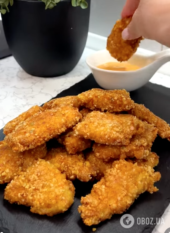 Курячі нагетси в хрусткому паніруванні: ділимося легким рецептом