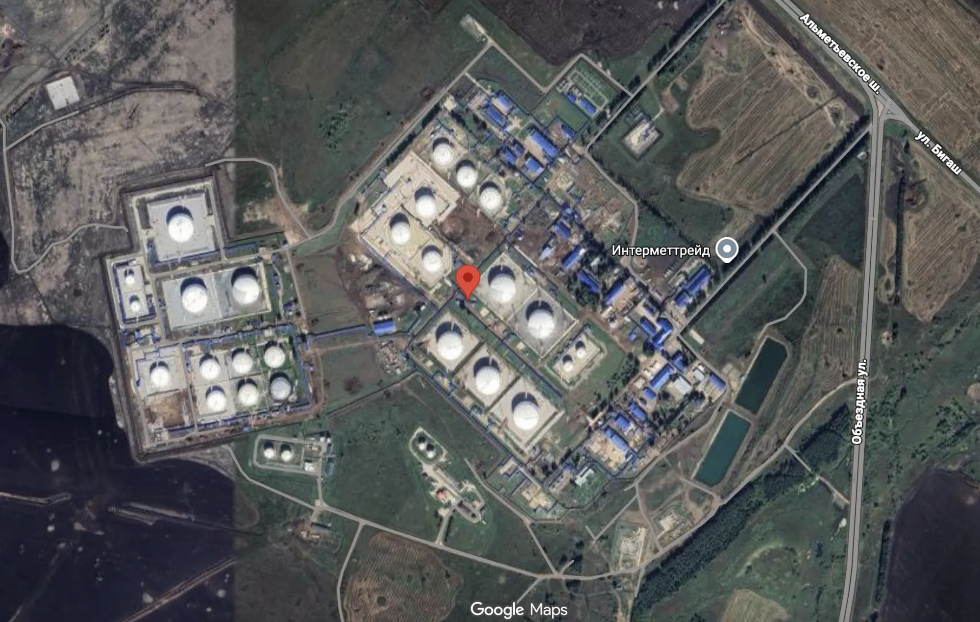 В Татарстане дроны атаковали нефтеперекачивающую станцию "Калейкино": вспыхнул пожар. Фото и видео