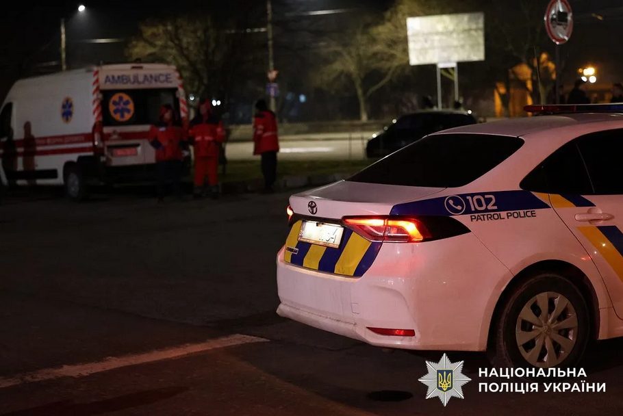 "Почула крики": мешканка Миколаєва розповіла про теракт, унаслідок якого постраждали поліцейські. Фото і відео