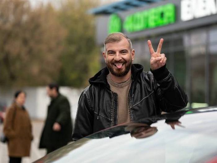 "Батьків, які спілкуються російською, вважаю вбивцями". Дмитро Рибалевський – про відмову грати військових, пророцтво Ступки та чотирьох дітей