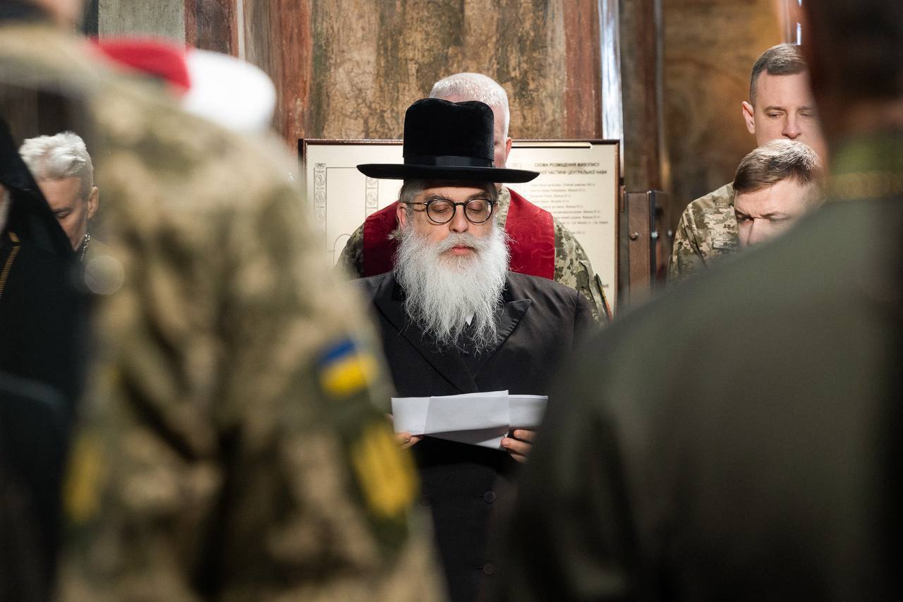 Зеленський разом з іноземними гостями взяли участь у молитві за Україну. Відео