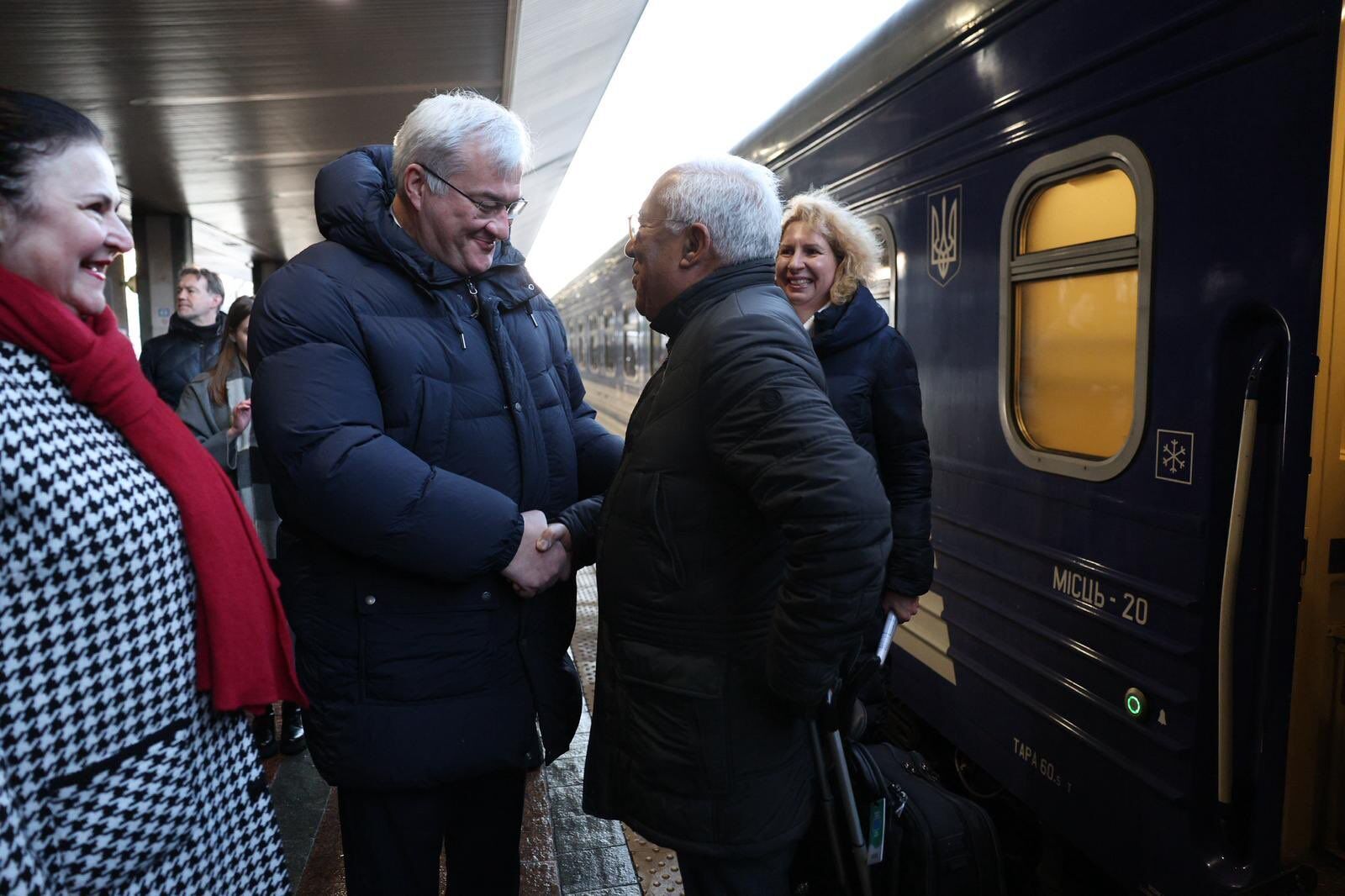 "Мир має бути на умовах України": Урсула фон дер Ляєн і Кошта прибули до Києва у четверту річницю повномасштабного вторгнення РФ