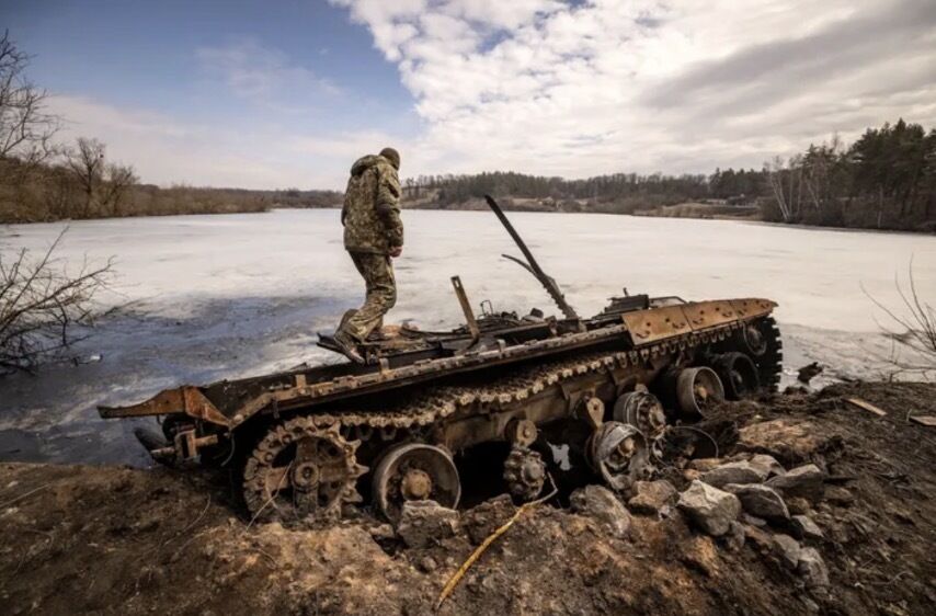 У Трампа хочуть досягти угоди про мир між Росією та Україною до знакової для США дати – Bloomberg