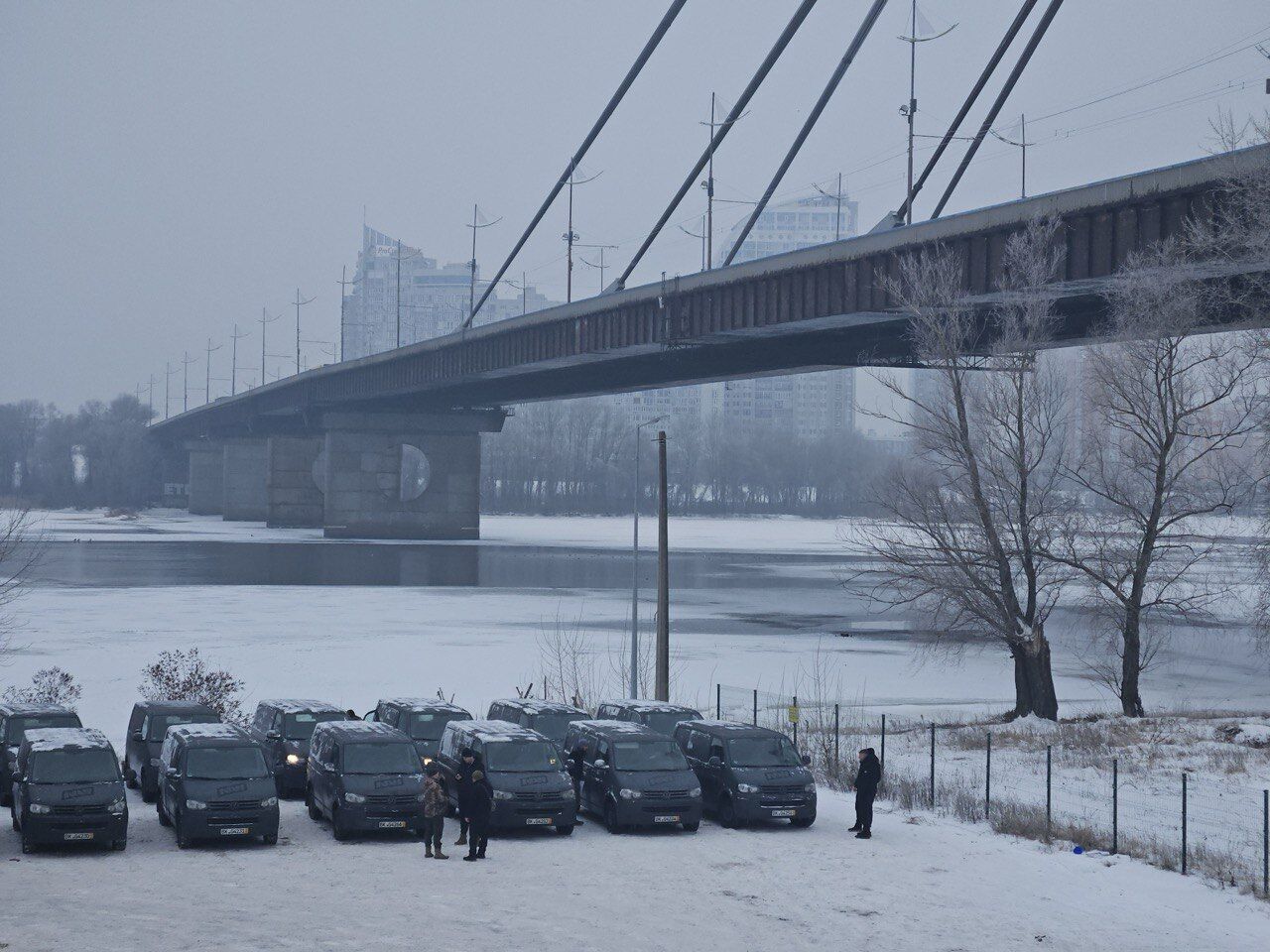 MK Foundation передал Силам обороны Украины 50 автомобилей: транспорт уже работает на передовой