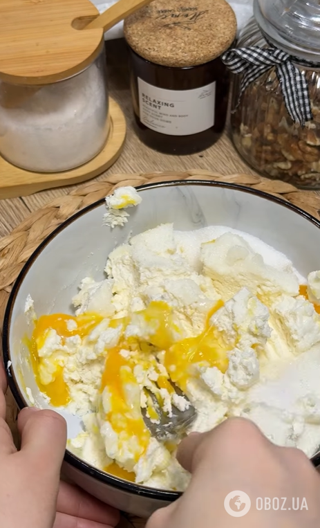 Сладкий творожный рулет без вымешивания теста: понадобится лаваш