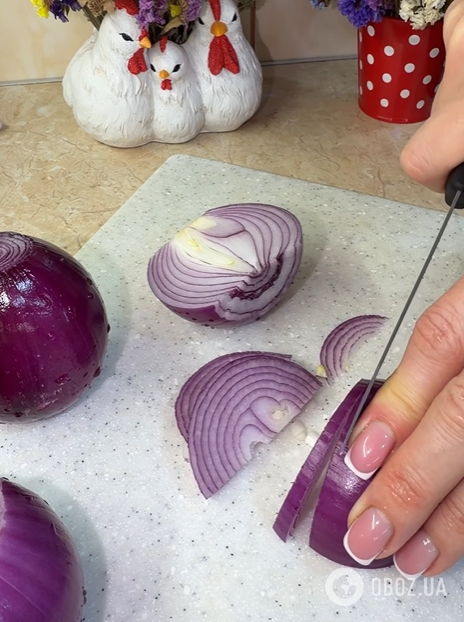 Как вкусно замариновать фиолетовый лук: к мясу и различным салатам