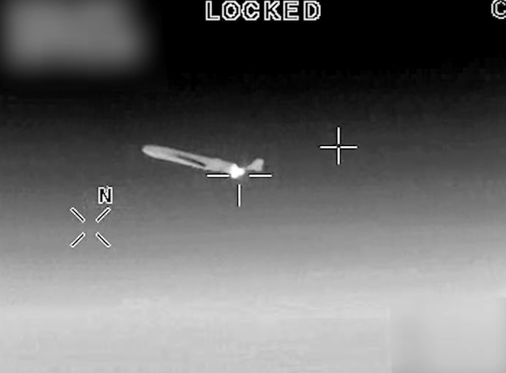 Bayraktar Akinci вперше збив над Чорним морем копію "Шахеда" за допомогою боєприпаса з ШІ: що відомо про випробування. Фото і відео