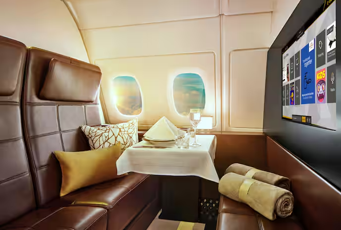 Який авіарейс найдорожчий у світі: справжня розкіш із ванною і вітальнею
