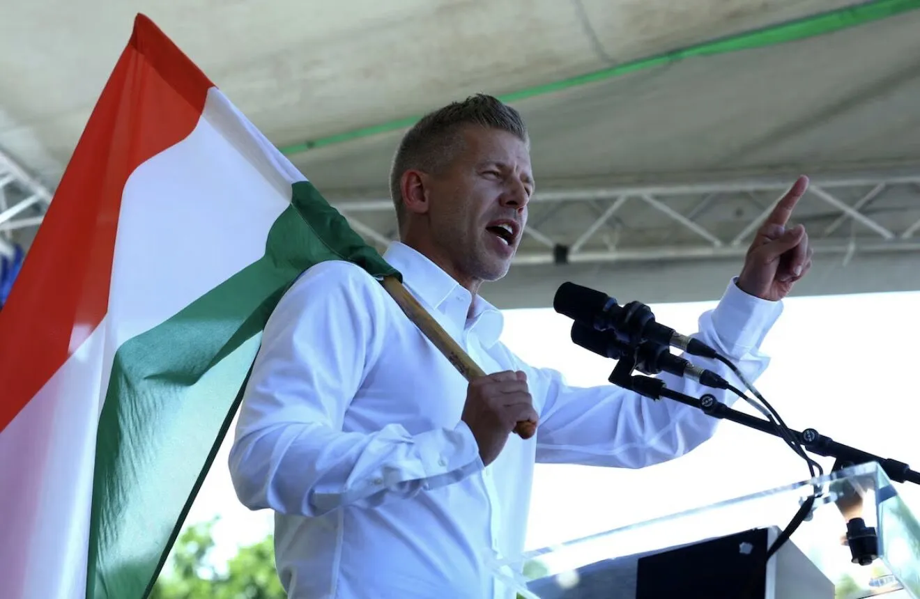 Опозиційна "Тиса" значно випереджає партію Орбана: що показало нове опитування в Угорщині