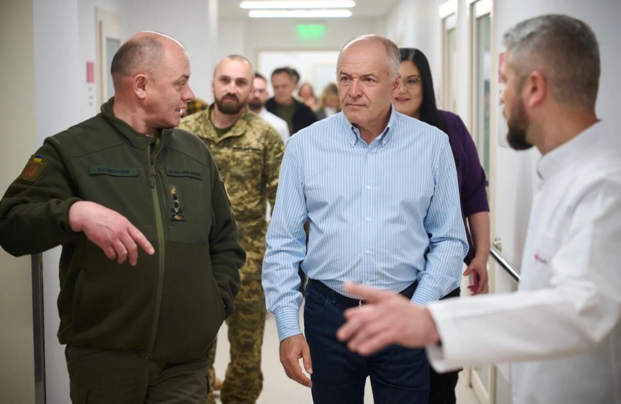 11,6 млрд грн задонатили бізнеси та фонди Пінчука за 4 роки війни