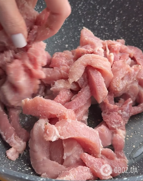 Соковите тушковане м'ясо до картоплі на вечерю: як приготувати