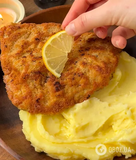 Соковиті відбивні з хрусткою скоринкою: як приготувати