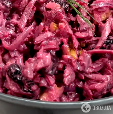Корисний салат із буряка на кожен день: рецепт дуже смачної страви за 2 хвилини