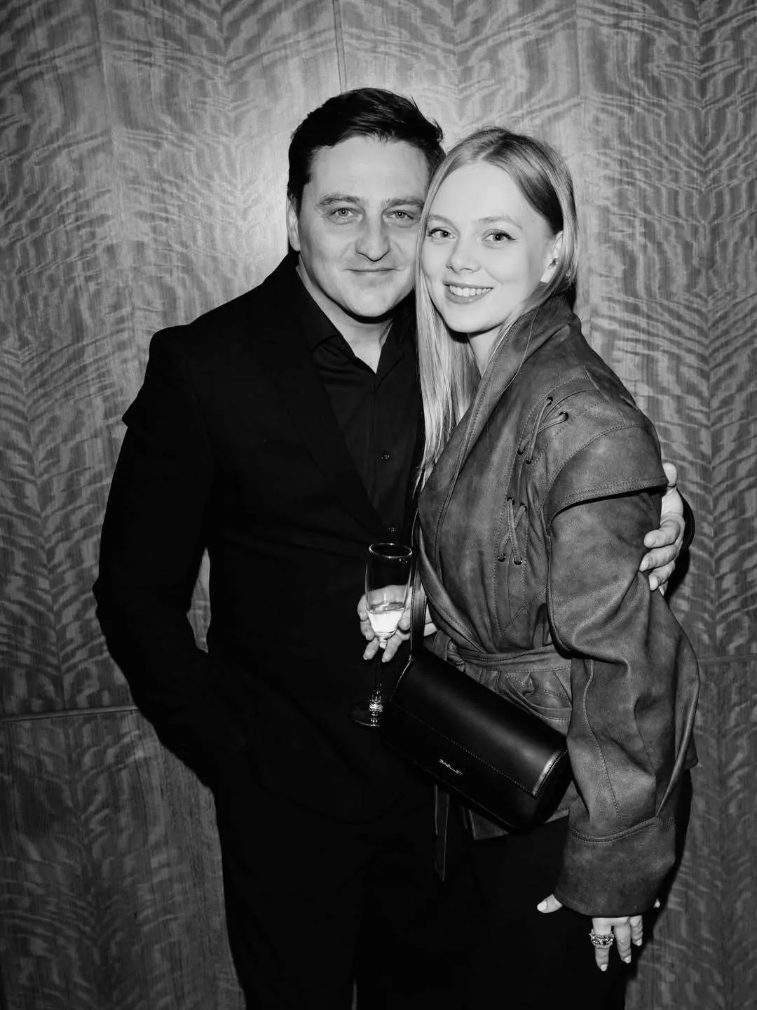 20 лет разницы, арендованное жилье и подарок бывшей. Вячеслав Довженко и его избранница Светлана – о своей истории любви