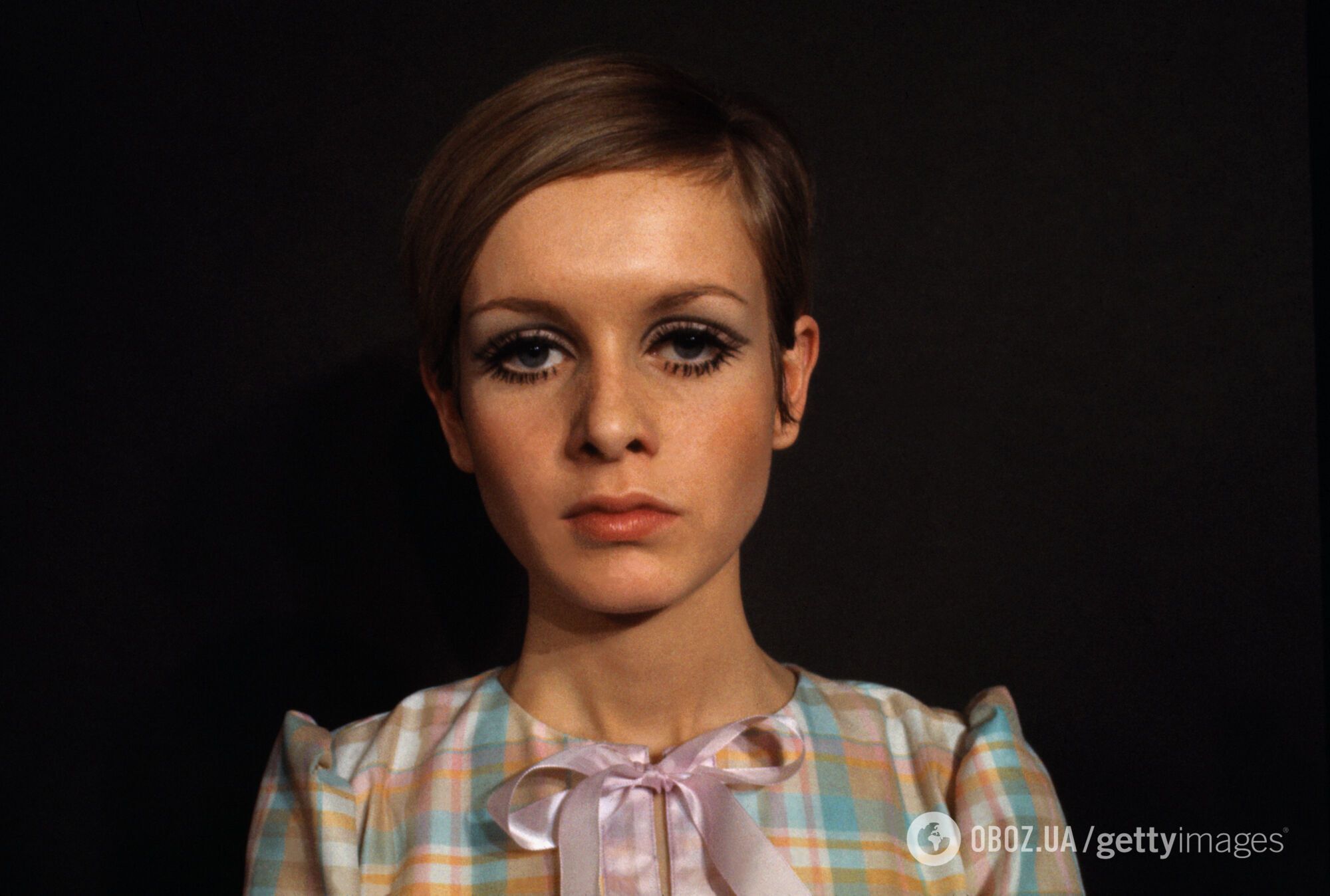 76-річна супермодель Твіггі, яка досі знімається для обкладинок, розкрила секрети свого вражаючого вигляду. Фото