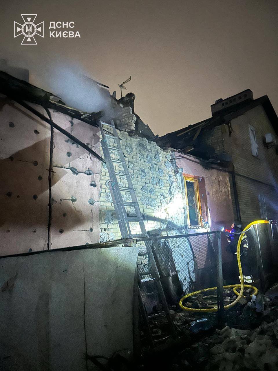 Россия атаковала Киев дронами и ракетами: произошли пожары. Фото и видео