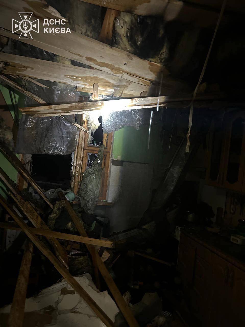 Россия атаковала Киев дронами и ракетами: произошли пожары. Фото и видео