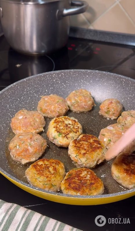 Сочные куриные котлеты на обед: делимся идеальным рецептом