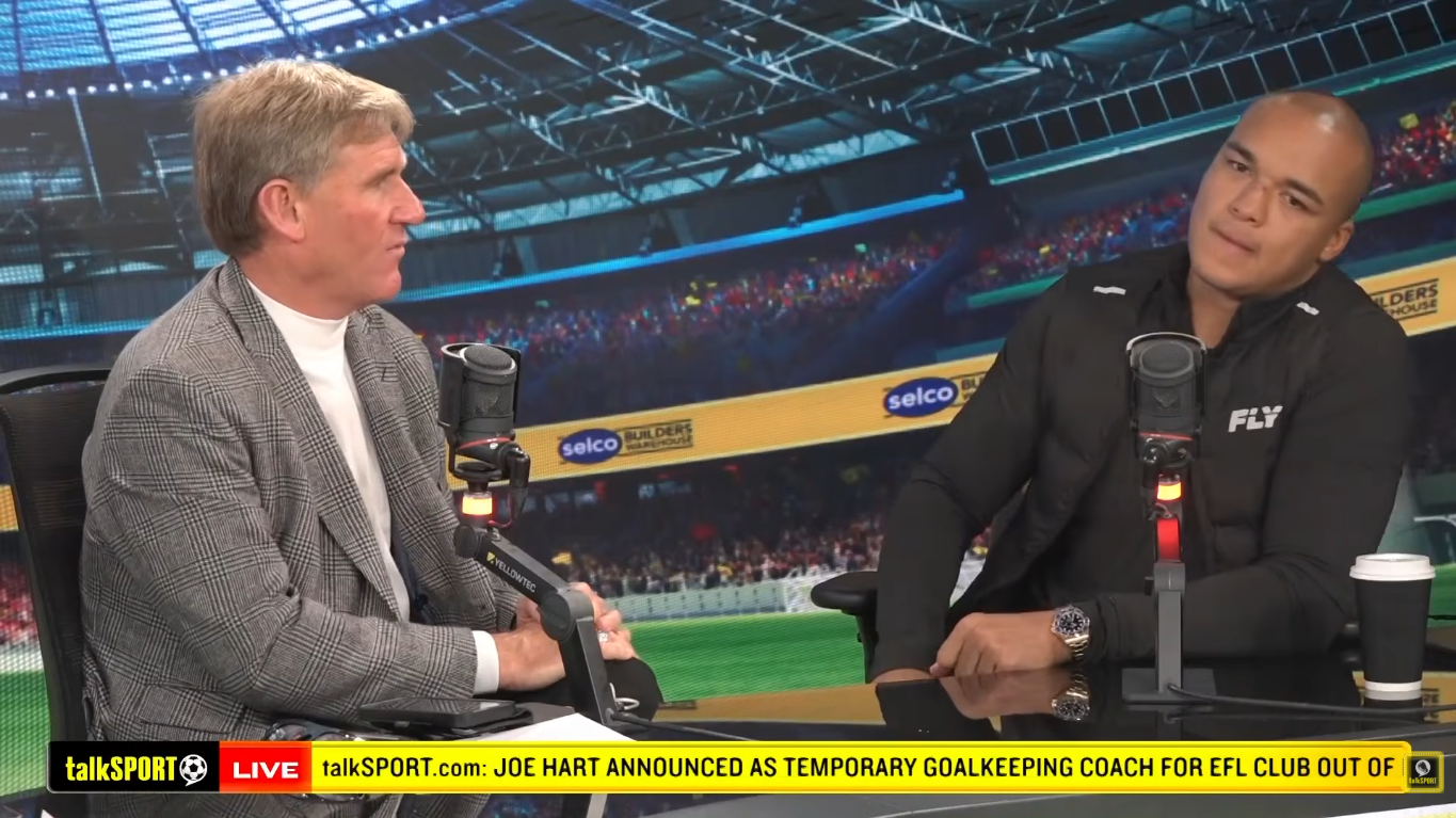 "Ухилянта" Усика пообіцяли "переслідувати вічно"