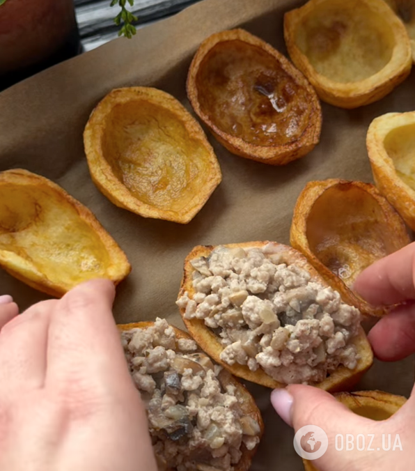 Як оригінально запекти картоплю зі смачною начинкою: найпростіший рецепт ситної страви