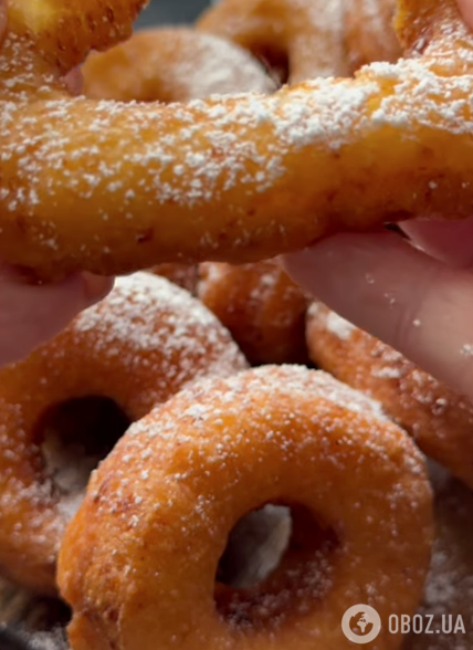 Найсмачніші сирні пончики, які не будуть жирними: ділимося найкращим рецептом