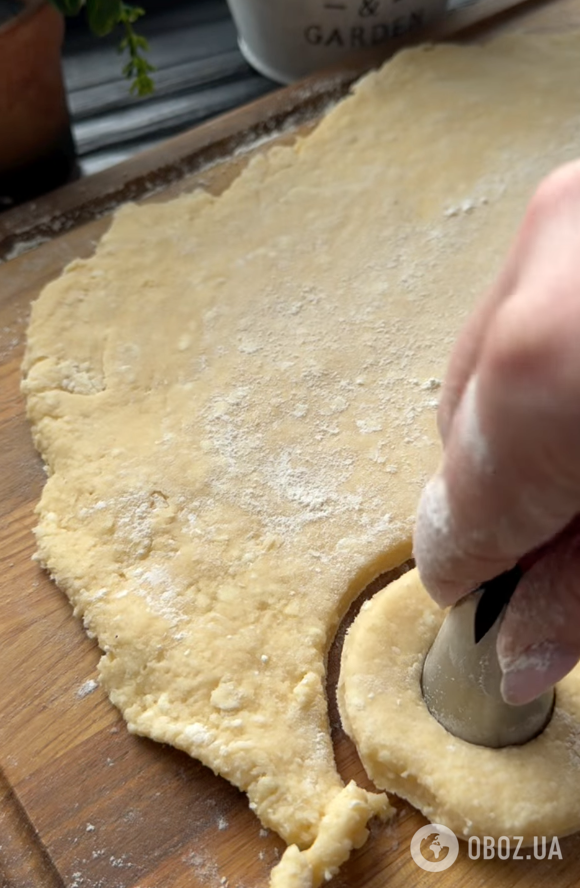 Найсмачніші сирні пончики, які не будуть жирними: ділимося найкращим рецептом