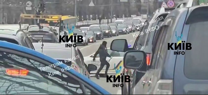 Была стрельба: в Киеве полицейские устроили погоню за нарушителем ПДД. Все подробности и видео