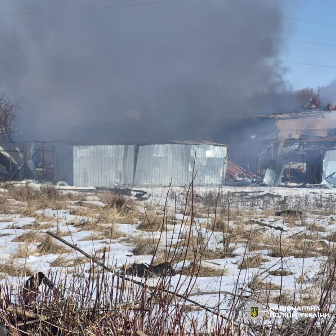 Окупанти атакували дроном село на Харківщині: п’ятеро постраждалих, серед них – хлопчик і дівчинка. Фото