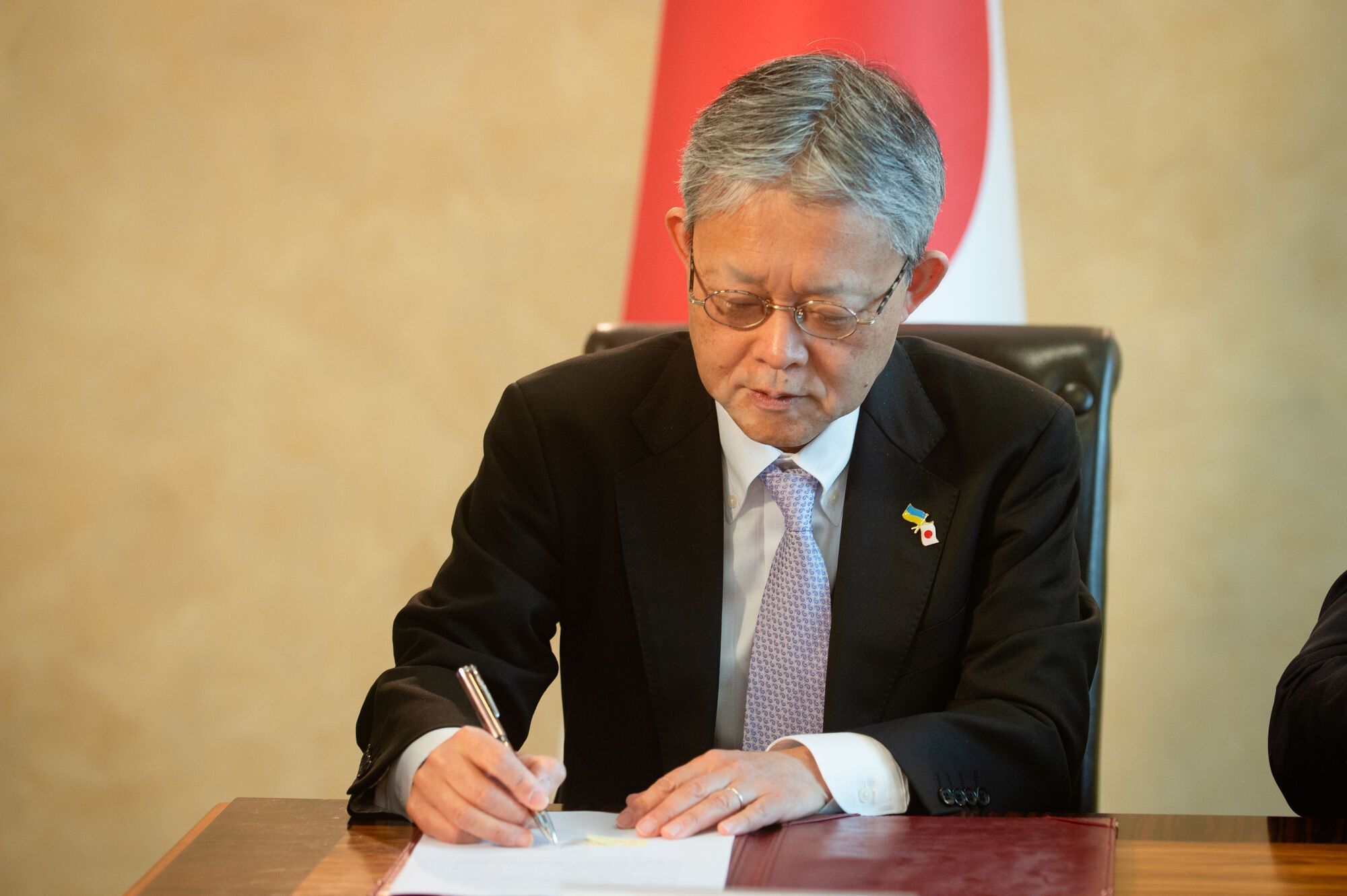 Відновлення інфраструктури і не тільки: Україна отримає $41 млн від Японії