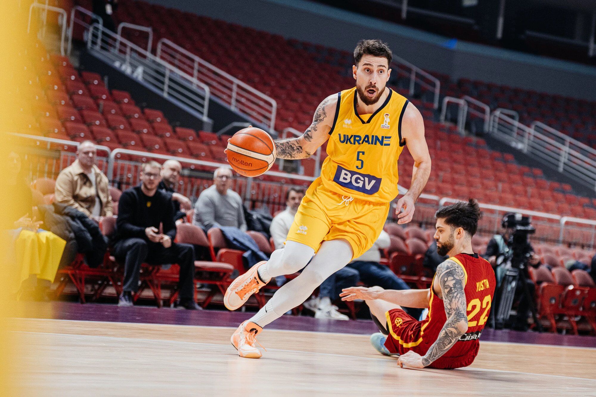 Украина выиграла у Испании первую половину, но не удержала победу в отборе на ЧМ-2027 по баскетболу