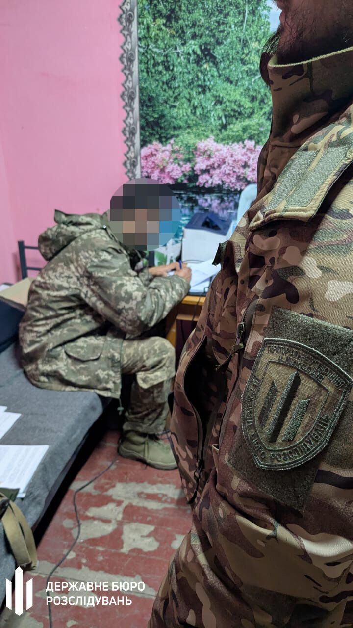 Хотів піти в СЗЧ: на Кіровоградщині військовослужбовець отримав три роки тюрми за спробу дати хабар. Фото