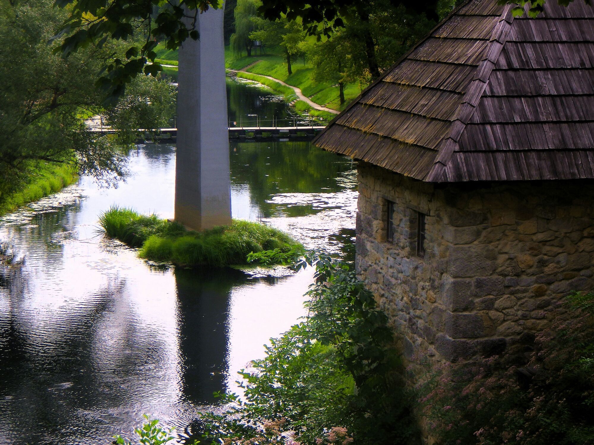 Райское место: туристам посоветовали село в Хорватии, где более 20 водопадов