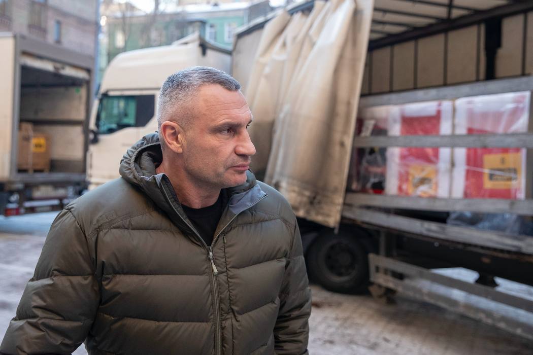 Київ отримав чергову партію генераторів від Варшави: Кличко показав обладнання. Фото